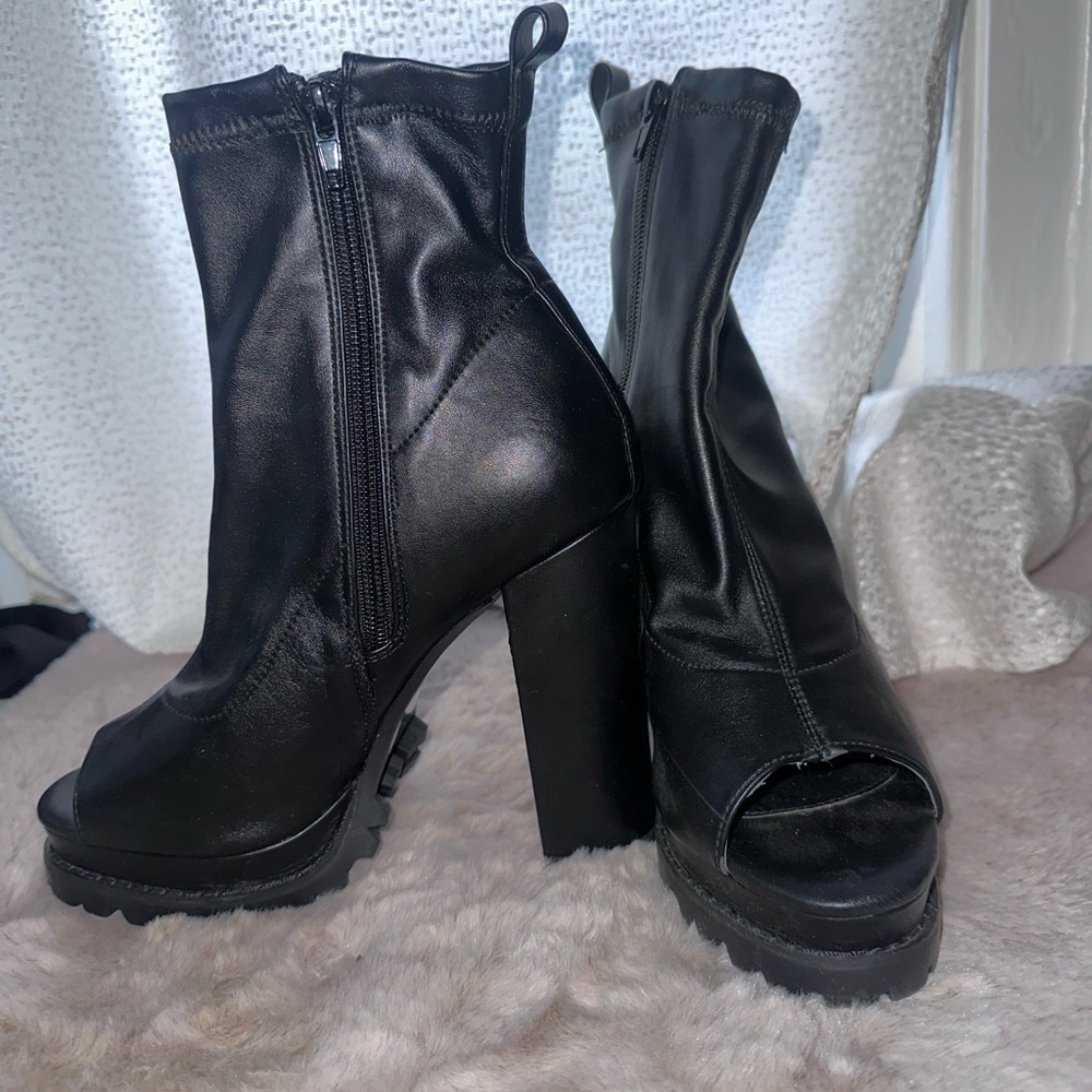 Liliana Black Peep-Toe Heeled Boots - Picture 5 of 8